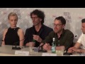 les fr�res ethan et joel coen ont r�pondu aux questions de journalistes apr�s la projection d'inside llewyn davis. a leurs c�t�s, oscar isaac qui tient le pr...