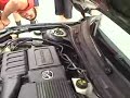 Zmija upuzala u motor automobila