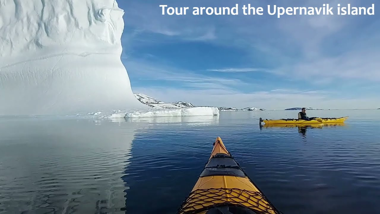 Kayak and electric boat tour experience of Silence, in Northwest Greenland, Upernavik among icebergs
