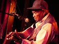 performing: sweet home chicago

david honeyboy edwards is he last of the living delta blues musicians.  still going strong in his 90's, this man is pure blues...make no mistake about it.

i had the pleasure of seeing him for the 2nd time at bb kings club in new york city.

this was recorded on monday 11/10/08
(i recorded almost every song, except 2 or 3 tunes)
honeyboy is accompanied by michael frank on harmonica & rocky lawrence on 2nd guitar.

i highly recommend seeing him!!!!

also check out his book 