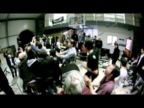 dissidence - Zapping of the Paris Dissidence Street Jam 2013 edition, with all the bangers but mostly all the funny parts that took places behind the scene, during the pa...