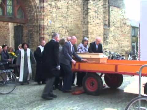 13 Begrafenis stadsboer Corrie de Groot