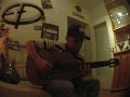 Della von EL Postre spielt auf der Gitarre Asturias