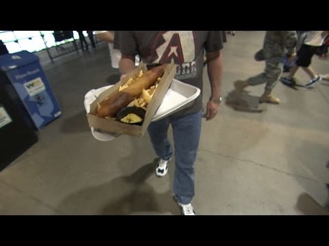 Video: Mets' broadcasters discuss the D-Bat Dog