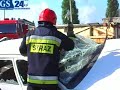 Zderzenie pociągu z samochodem (więcej: www.gs24.pl)