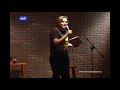 george harris con su habitual stand up comedy dice se ca el mundo y ni pendiente! en su micr�fono abierto por soitv.