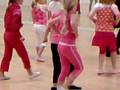 Tesse danst Paniek in de confettifabriek