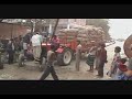 Roter Eicher-Schlepper in Bangladesch, 1 Zylinder Roter Eicher-Schlepper in Bangladesch, 1 Zylinder