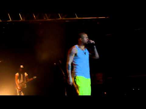 Calle 13 justificó así el retraso de 5 horas de su concierto