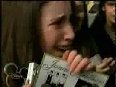 Jonas Brothers - Living the Dream Episode 15 (Dream On)