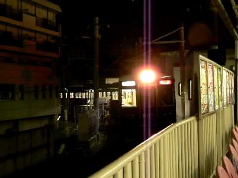 阪急夙川駅渡り線電車走行シーン