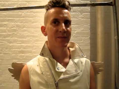 New York Fashion Week Jeremy Scott Spring/Summer 2011 Backstage With Jeremy Scott | Exclusive Video 0 New York Fashion Week Jeremy Scott Spring/Summer 2011 Backstage With Jeremy Scott | Exclusive Video