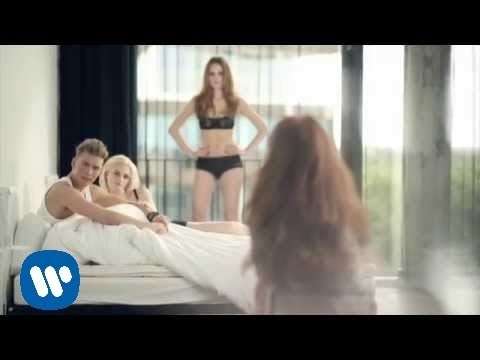 christopher - The video for Set the Record Straight was recorded with the contestants of Denmark's Next Topmodel 2012. Music video by Christopher performing Set the Record...