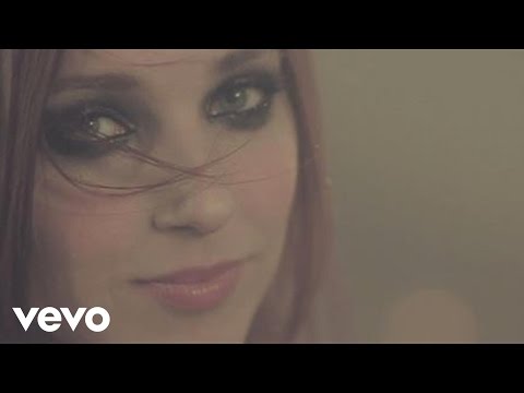 Nathalie - Music video by Nathalie performing In Punta Di Piedi. (C) 2010 Sony Music Entertainment Italy S.p.A..