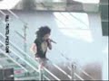 Bill Kaulitz falls down the stairs..