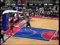 videos de Jason Maxiell Fastbreak Jam vs Bucks [9.10.08]