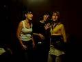 Crissi,Merxe y Laia cantando