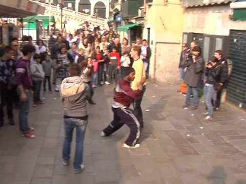 Immagine anteprima YouTube