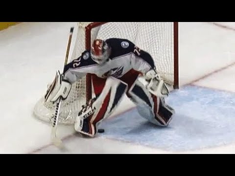 Video: Sergei Bobrovsky misplays puck, Nick Paul gets 1st goal of season