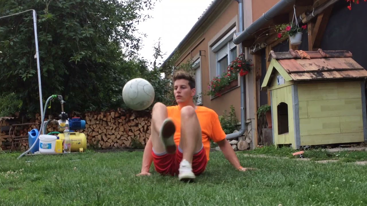 Árvai Kristóf - RANDOM SITTING