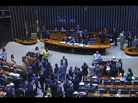 MPs editadas até setembro de 2001 continuam tramitando no Congresso