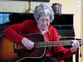 videos de Buddha's Mom 1