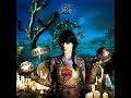 Bekijk muziek clip van Bat for Lashes met Moon and Moon