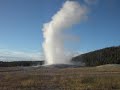 Old Faithful Geyser (Le vieux fidèle) Yellowstone, Wyoming
