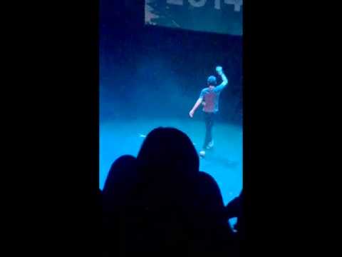 thedigitour - Trevor Moran singing Fancy in Vancouver at