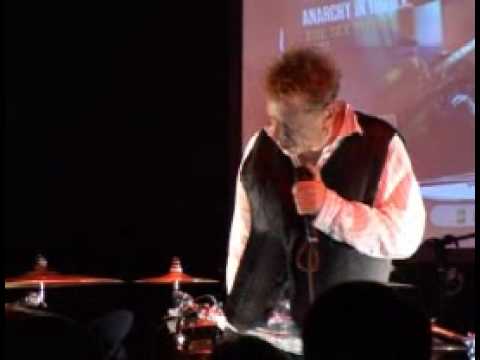 Sex Pistols Lydon causes anarchy at Guitar Hero Game Launch