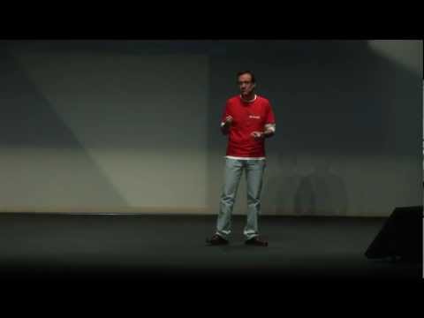 paas - Cloud IT ¿Qué es PaaS?. José González (Life is soft 2011) Ponencia nº 11 de Life is soft 2011 http://lifeissoft.com sobre la importancia del desarrollo de so...