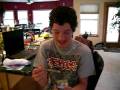 videos de Rohni eats catfood - yum. 20$ challenge.