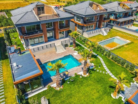 Silivri Kavaklıda 1000 m² Bahçeli Ultra Lüks Villa