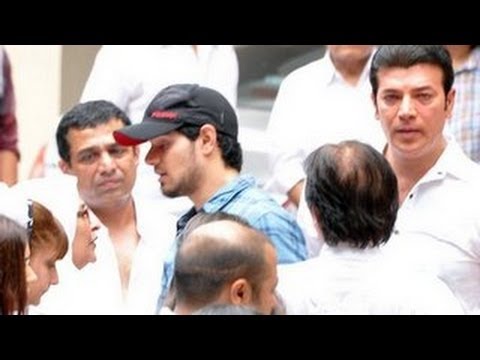 Sooraj Pancholi reaches Jiah Khan's Funeral