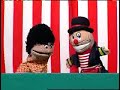 Happy Clown - Puppet Show