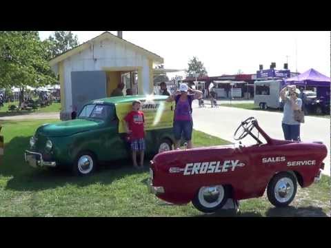 crosley - Quite a collection of Crosley autos.