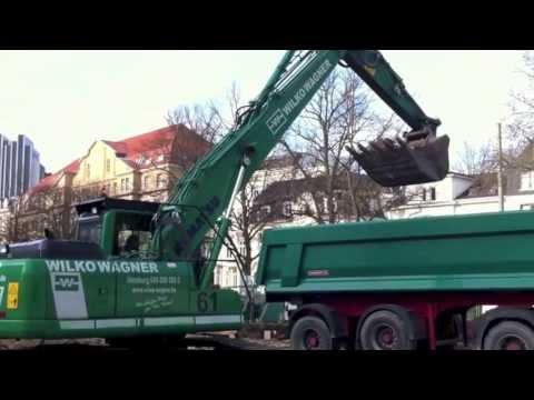 Bagger und Kipplaster