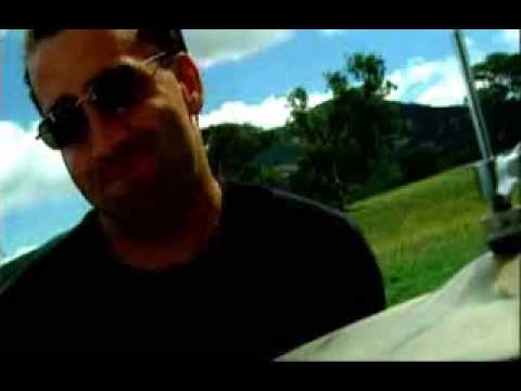 bi 2 - Официальный канал Би-2 на YouTube: http://www.youtube.com/B2band Больше информации о группе: http://bdva.ru http://vk.com/b2band http://fb.com/b2band http://...