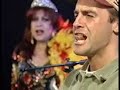 Margarita Pracatan sings \"Hello\" on Gripe