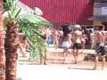 le barman accrobatique du BeachClub