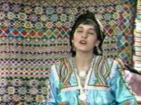 Zohra - la grande chanteuse kabyle, la regrete Zohra.