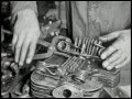 Klicken zum Ansehen : Norton prepare for the Isle of Man TT Races 1948