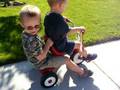 videos de Josiah giving Ryder a ride..