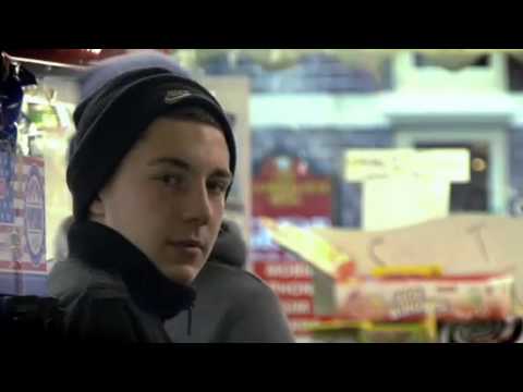 Fixer Kat, 23, from Hampshire along with a group of friends, made this short film showing what it feels like to have hallucinations and how they can lead to self-harm. WARNING - CONTAINS SCENES OF SELF-HARM