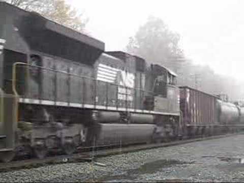 Norfolk Southern Trains Cross Defect Detector