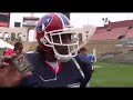 Topps 2007 NFL Rookie Photo Shoot with Marshawn Lynch