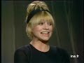 19 avril 1975 sophie daumier, guy bedos avec la participation de pierre mondy et mich�le luccioni, interpr�tent un sketch 
