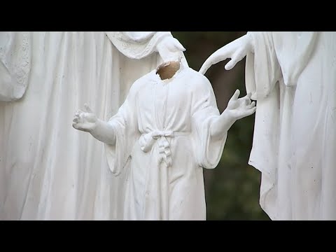 NYC MUSLIM taxi driver charged with hate crime for beheading Jesus!