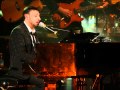 Gigi Finizio Piu Che Posso Official Music Video and Lyrics