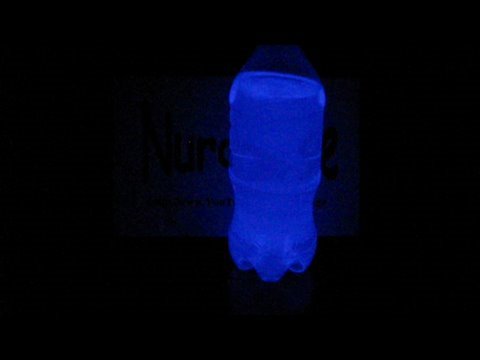 how to drain glow sticks